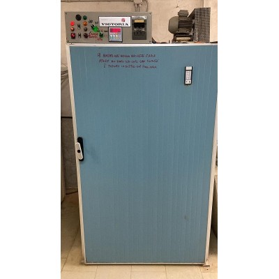 Incubateur Victoria I18 d'occasion contenant 2592 œufs