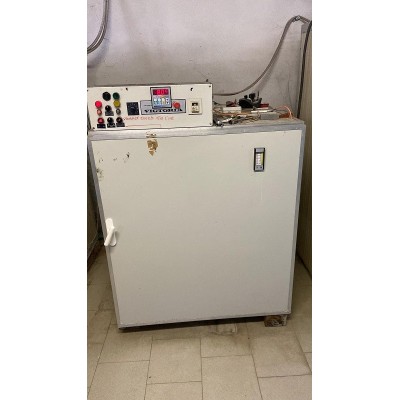 Victoria H6 schlüpft aus 900 Eiern