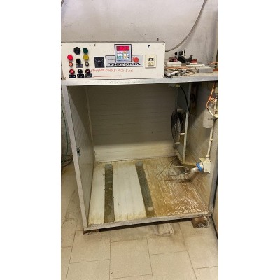 Victoria H6 hatching from 900 eggs