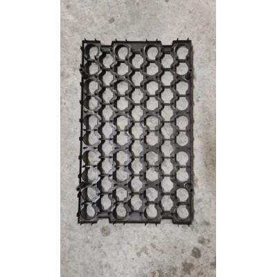 Bandejas Victoria usadas para 68 huevos