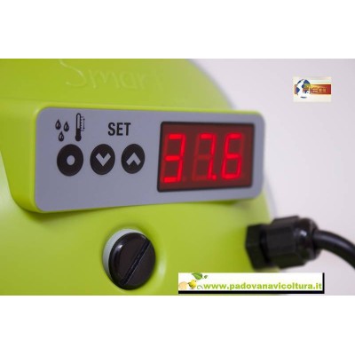 Incubadora digital inteligente FIEM para 24 huevos + humidificador semiautomático