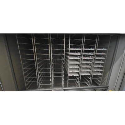 Incubadora Victoria I72 usada disponible en Ravenna. Capacidad 10.400 huevos de gallina, rotación automática, ventilación forzad